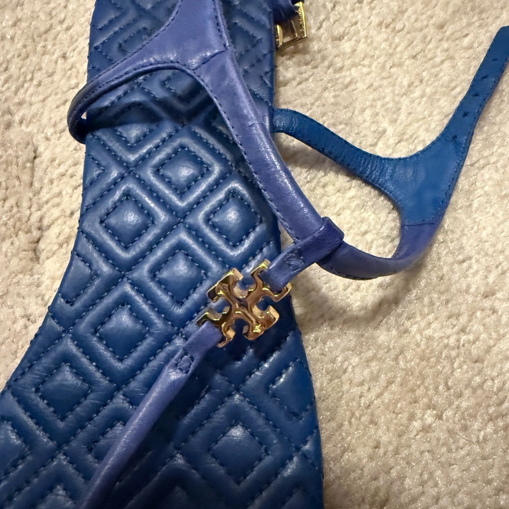 Tory Burch Blue Sandals Soft Fabric Chic Design - Picture 3 of 7